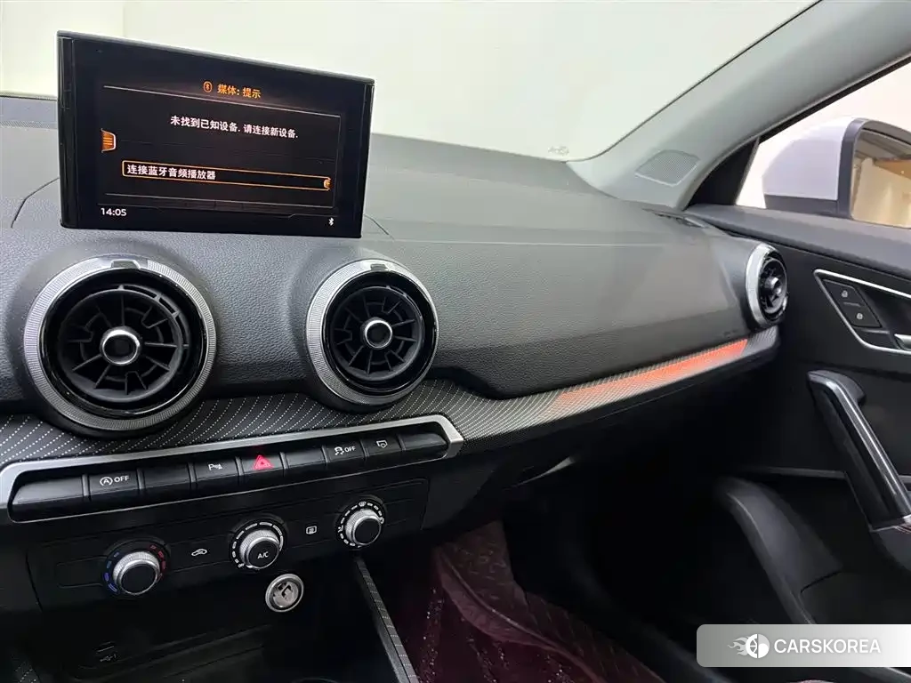 Audi Q2L id 4599695 из Китая 9