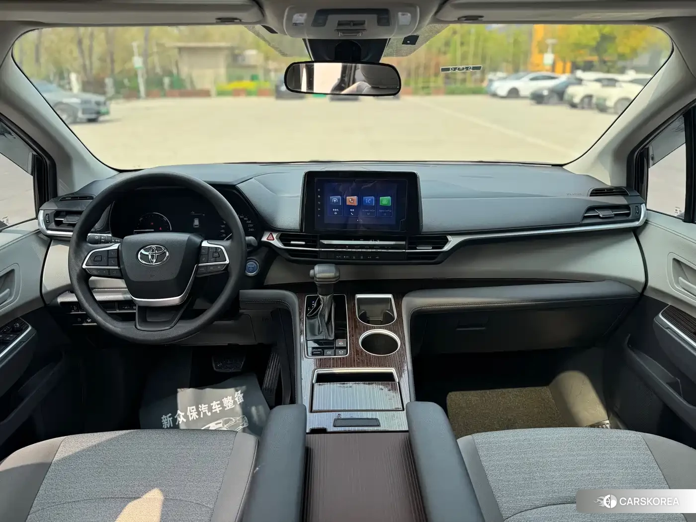 Toyota Sienna id 4589491 из Китая 12