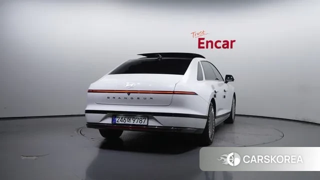 Hyundai Grandeur Hybrid (GN7) id 2894405 из Кореи 14