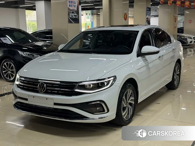 Volkswagen Bora 2023 Белый из Китая, фото 6