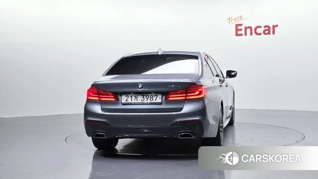 BMW 5 Series (G30) id 4188215 из Кореи 26