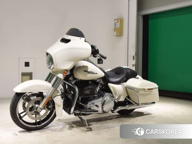 Harley-Davidson Street Glide FLHXS1690 2015 из Японии, фото 2