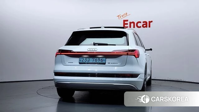 Audi e-Tron id 4535018 из Кореи 14