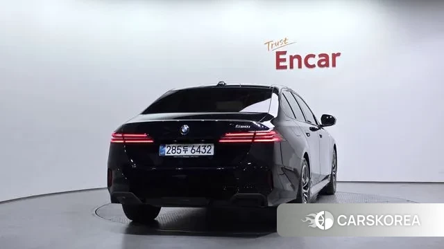 BMW 5 Series (G60) id 3393650 из Кореи 14