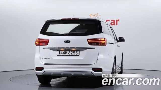 Kia The New Carnival id 2677025 из Кореи 14