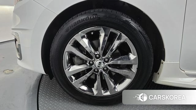 Kia All New Carnival id 4596504 из Кореи 25