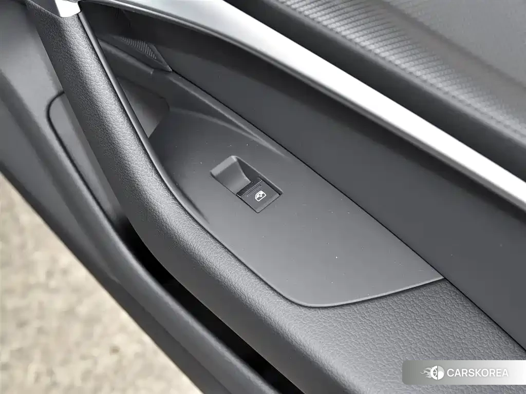 Audi A6L id 4514334 из Китая 15