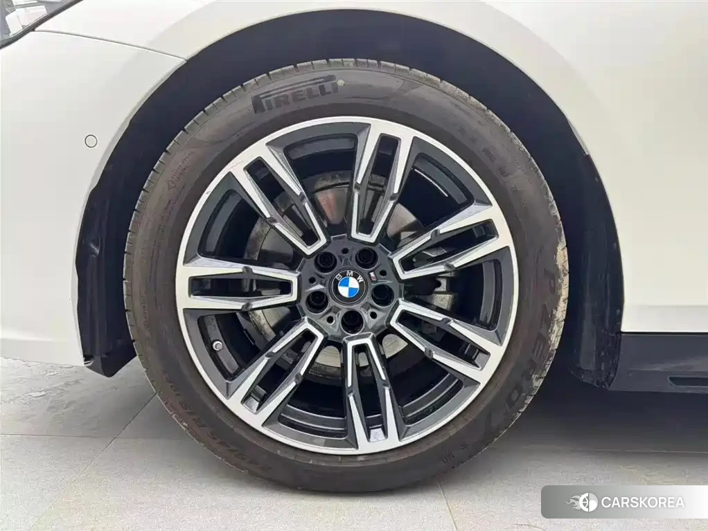 BMW 5 series id 4559728 из Китая 12