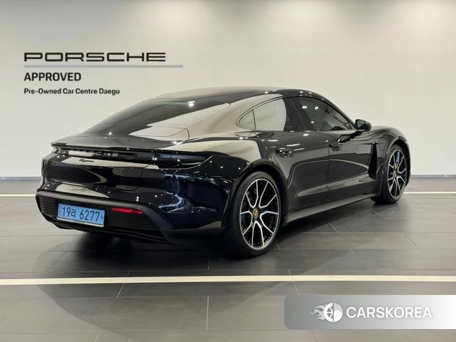 Porsche Taycan id 4354504 из Кореи 14