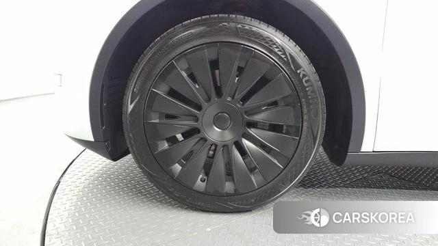 Tesla Model Y id 4757628 из Кореи 27
