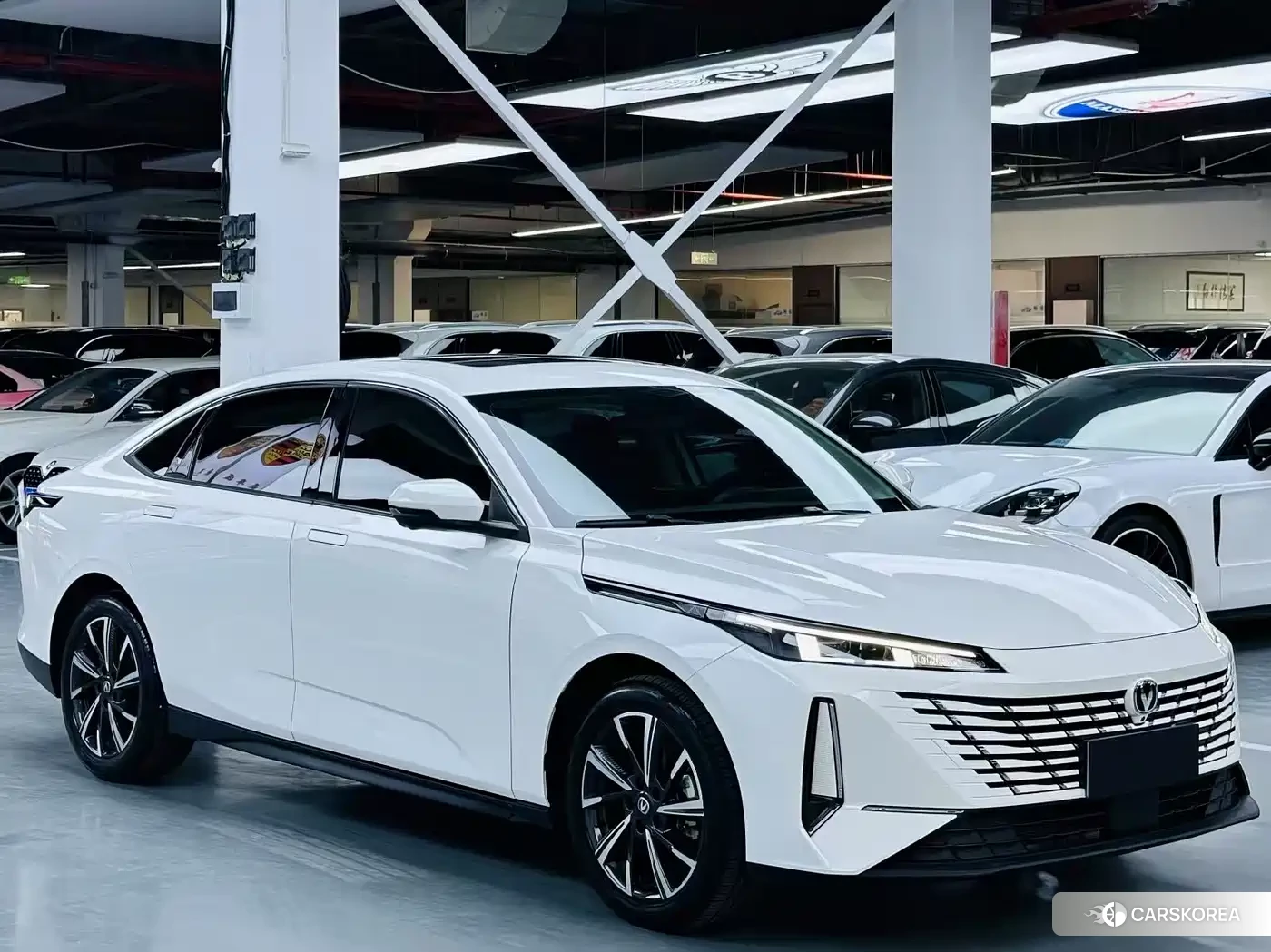 Chang'an Yidong 2024 Белый из Китая, фото 4