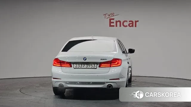 BMW 5 Series (G30) id 3691937 из Кореи 14