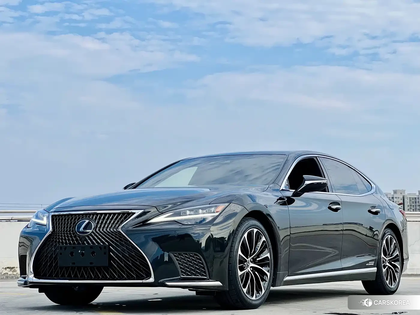 Lexus LS id 4589388 из Китая 16