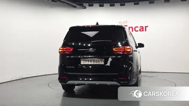 Kia The New Carnival id 3362845 из Кореи 14