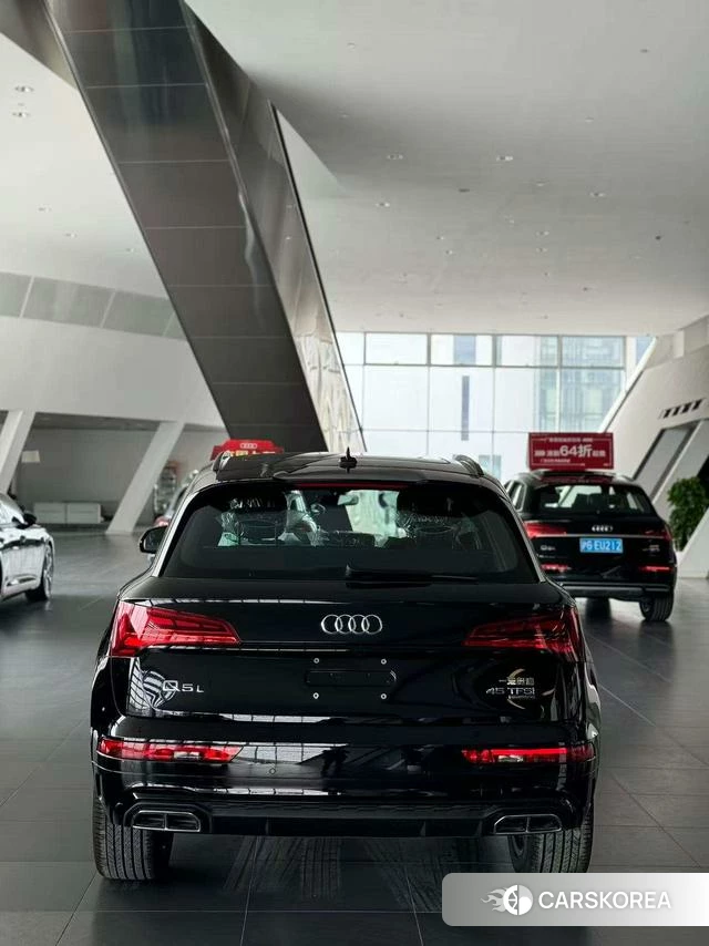 Audi Q5L 2026 Черный из Китая, фото 6