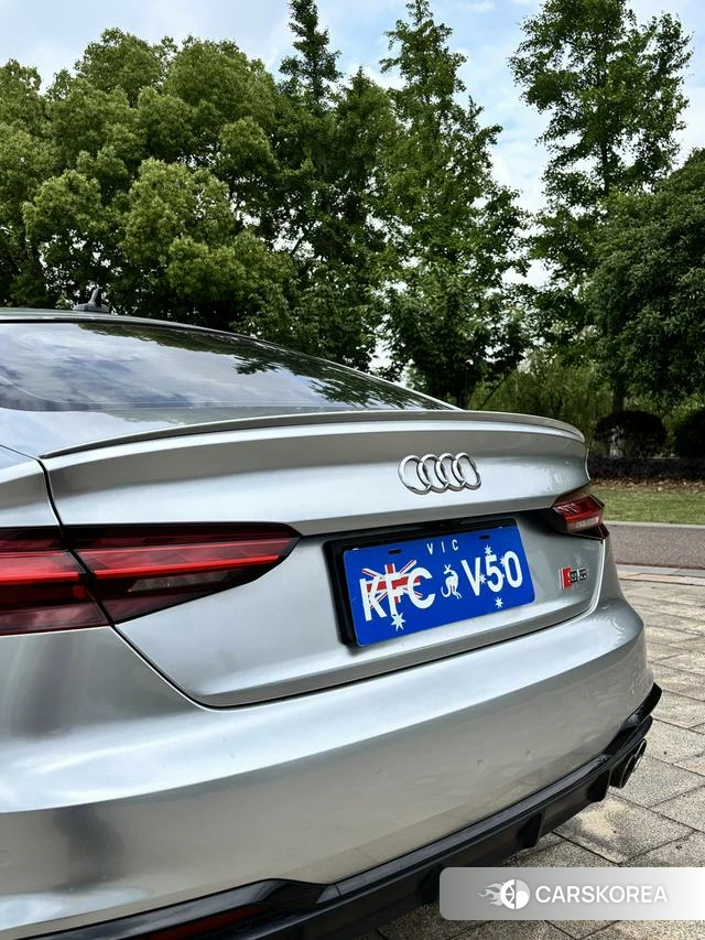 Audi S5 id 4320764 из Китая 9