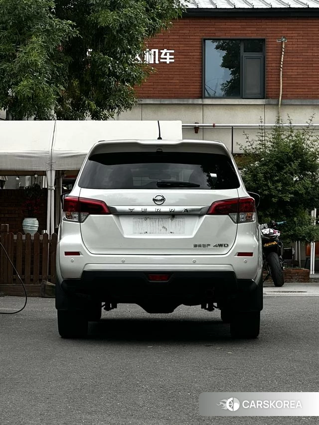 Nissan Tuda 2022 Белый из Китая, фото 4