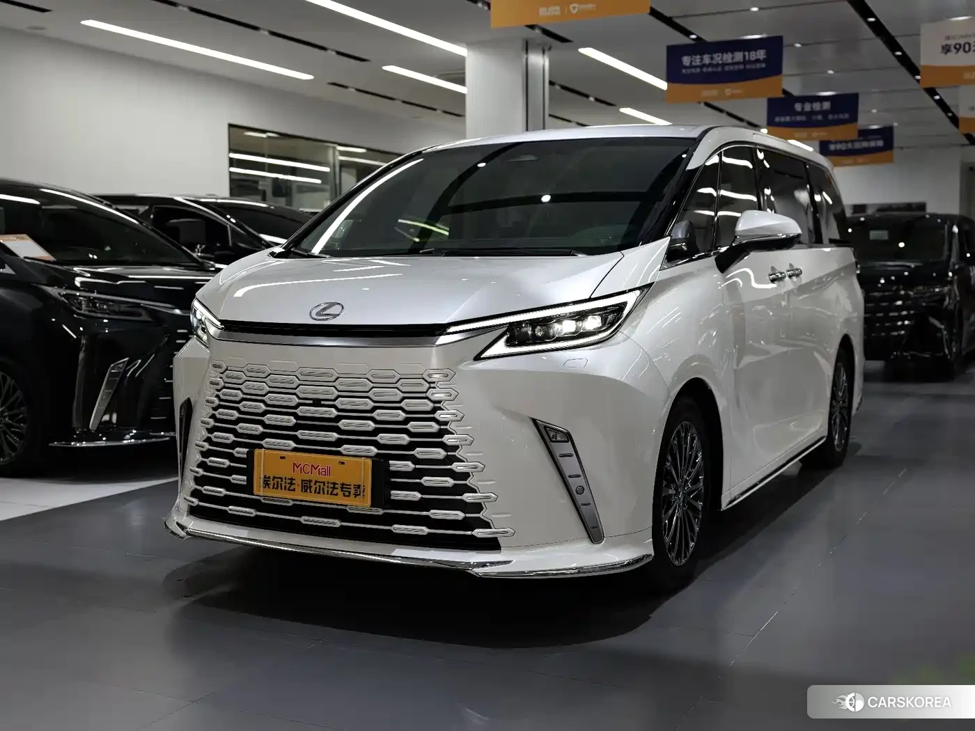 Lexus LM id 4548257 из Китая 11