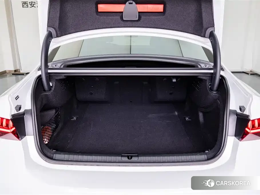 Audi A7L id 4669397 из Китая 22