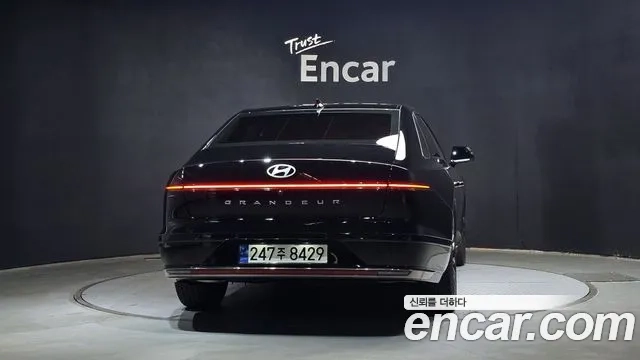 Hyundai Grandeur Hybrid (GN7) id 2874000 из Кореи 14