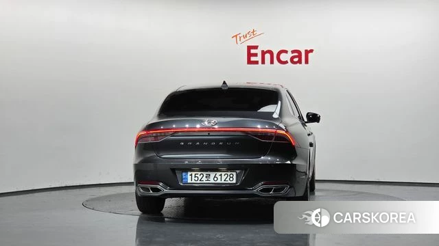 Hyundai The New Grandeur IG Hybrid id 4525136 из Кореи 32