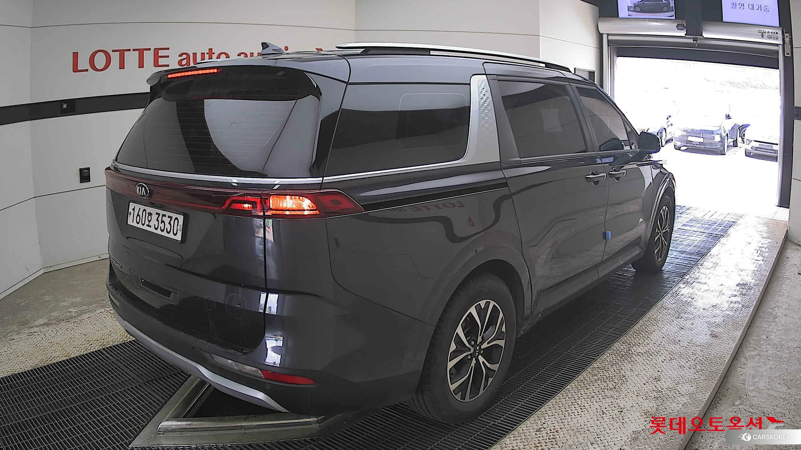 Kia Carnival id 4312625 из Кореи 32