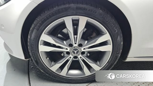 Mercedes-Benz C-Class W205 id 4850211 из Кореи 28