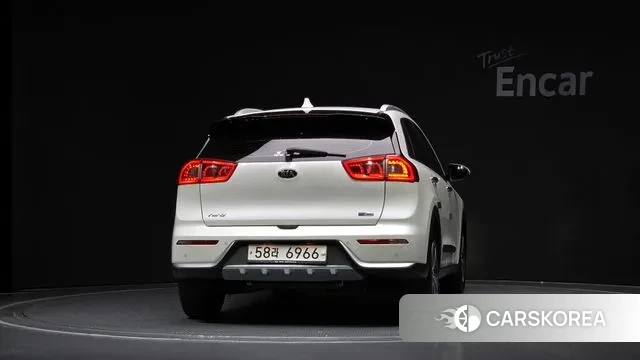 Kia Niro id 3018756 из Кореи 14