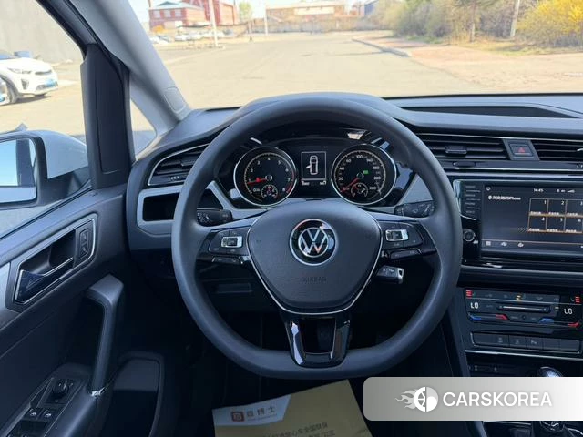 Volkswagen Touran L id 4328928 из Китая 9