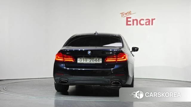 BMW 5 Series (G30) id 3814064 из Кореи 14