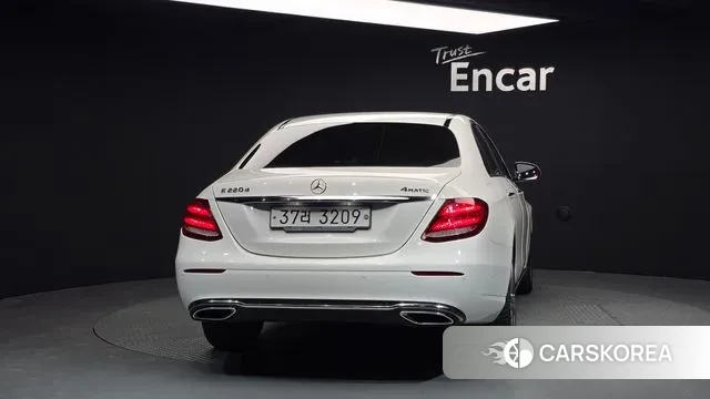 Mercedes-Benz E-Class W213 id 3713823 из Кореи 14