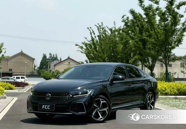 Volkswagen Passat 2024 Черный из Китая, фото 4