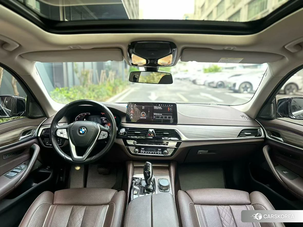 BMW 5 series 2023 Черный из Китая, фото 4