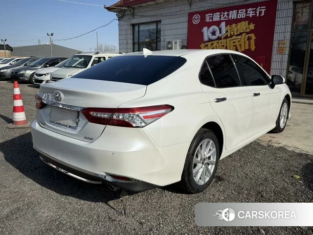 Toyota Camry 2022 Белый из Китая, фото 6