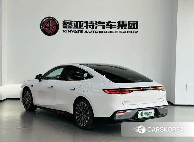 Geely Galaxy Galaxy Sparkle 8 PHEV id 3939327 из Китая 19
