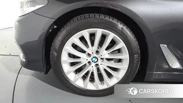 BMW 5 Series (G30) id 3005002 из Кореи 14