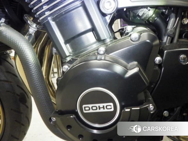 Engine photo