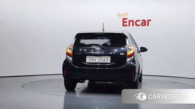 Toyota Prius C id 3500077 из Кореи 14