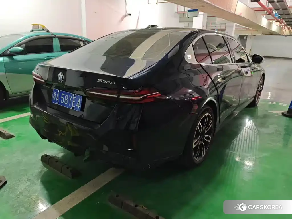 BMW 5 series 2025 Черный из Китая, фото 4