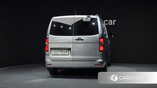 Hyundai The New Grand Starex id 3807880 из Кореи 14