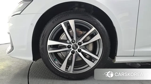 Audi A6 (C8) id 3751866 из Кореи 14