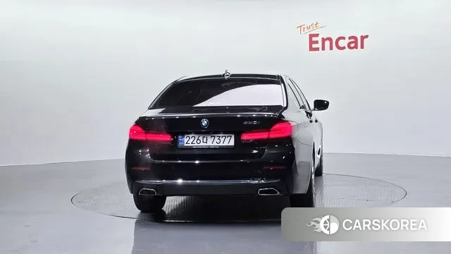 BMW 5 Series (G30) id 3701610 из Кореи 14