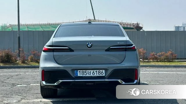 BMW 7 Series (G70) id 3877174 из Кореи 14