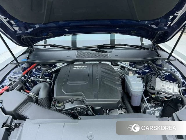 Audi A7L id 4207860 из Китая 28