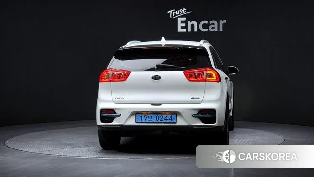 Kia Niro EV id 3660687 из Кореи 14