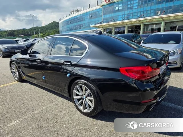 BMW 5 Series (G30) id 3000418 из Кореи 14