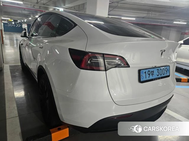 Tesla Model Y 2023 Белый из Кореи, фото 6