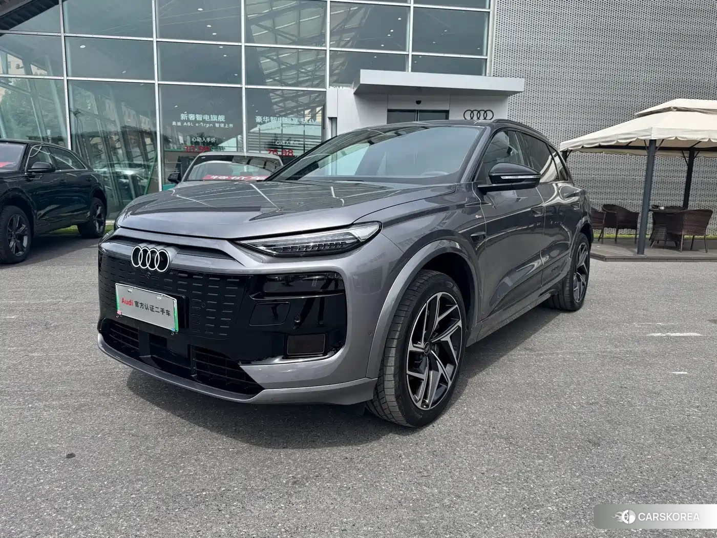 Audi Q6L 2025 Silver/gray из Китая, фото 4