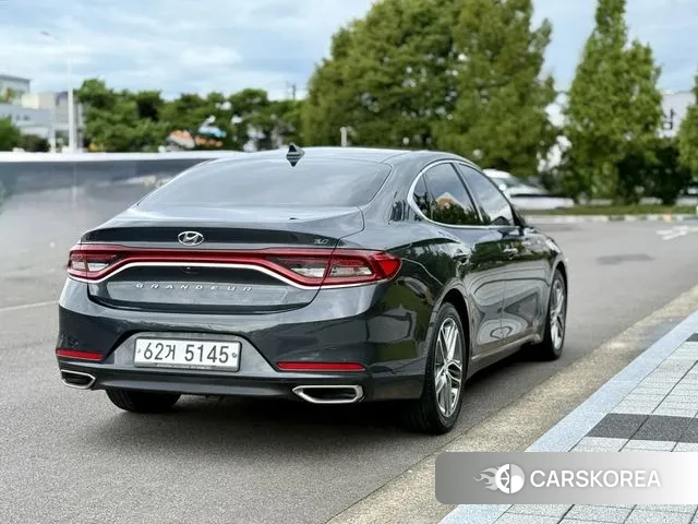Hyundai Grandeur IG id 3156860 из Кореи 14