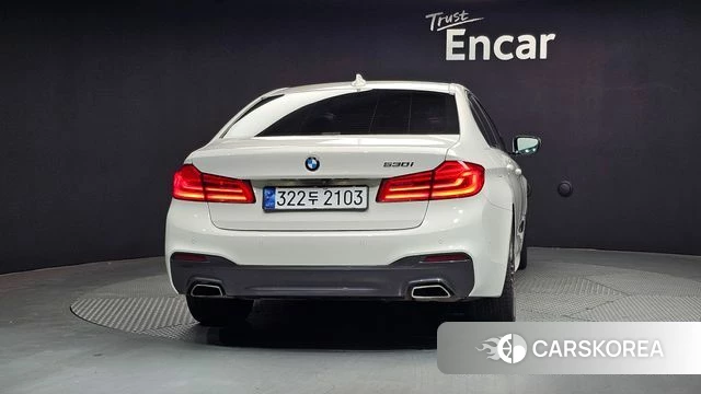 BMW 5 Series (G30) id 4284439 из Кореи 29